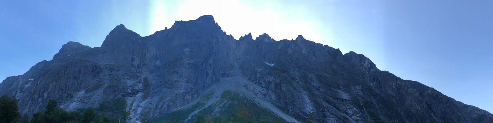 Von Ishoel ins Romsdalen zur Trollveggen