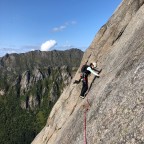 Lofoten: Barbara auf dem Pillaren (Point 713 m)